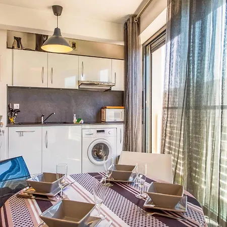 1 Bedroom Lovely In