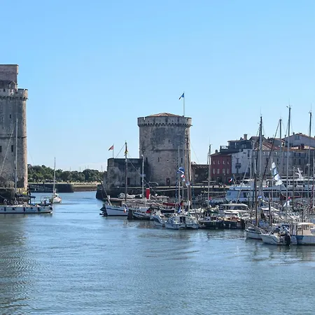 1 Bedroom Lovely In * La Rochelle