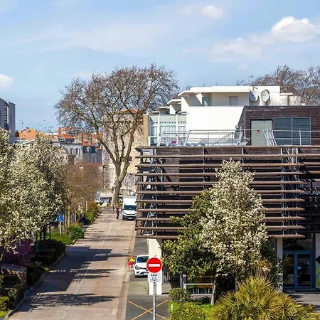 Apartman 1 Bedroom Cozy In La Rochelle